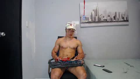 Tony and David online show from August 3, 1:18 am