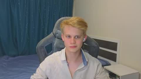 Mickey online show from October 26, 4:28 pm