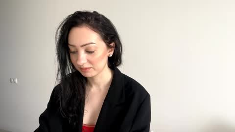 MeowAlika online show from May 14, 1:42 pm