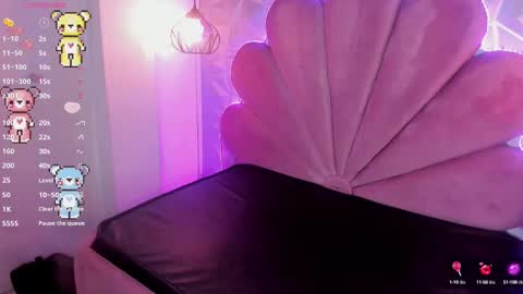    online show from March 2, 6:40 pm