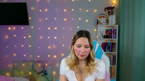 Molly online show from November 10, 4:59 am