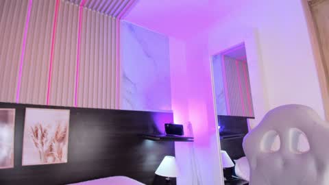 meredith_spencer online show from February 4, 9:31 pm