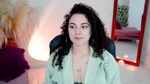 Merida Bell online show from April 5, 3:36 am