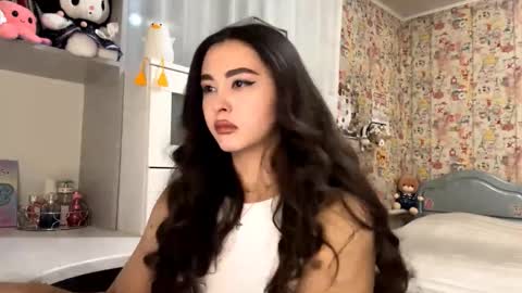 Enni online show from November 24, 4:49 pm