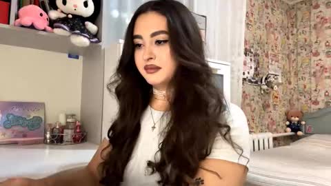 Enni online show from November 11, 6:43 pm