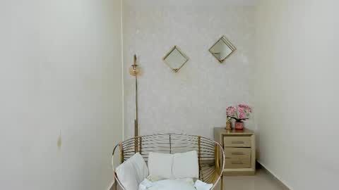 Mery Laura online show from March 3, 1:51 pm