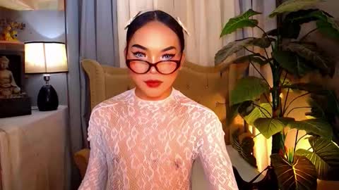 myka online show from November 22, 7:40 am