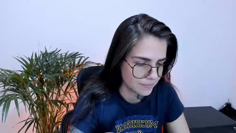 Snapshot of meurief chatting on February 22, 7:36 pm Meurif online show from February 22, 7:36 pm