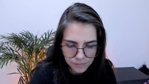 Snapshot of meurief chatting on March 3, 5:09 pm Meurif online show from March 3, 5:09 pm