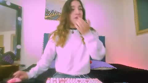 mew_alix online show from June 22, 7:21 pm