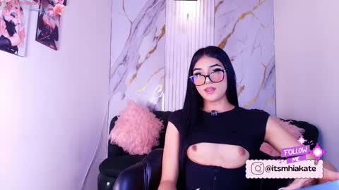 Mhia Kate online show from May 29, 12:25 pm