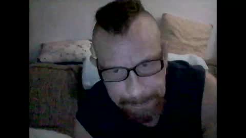 mhitch924 online show from May 10, 2:07 am