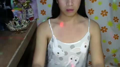 Mia online show from September 17, 5:38 pm