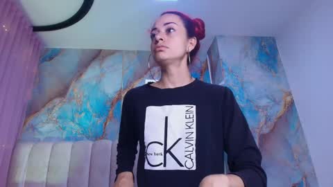 Emi online show from February 15, 7:23 pm