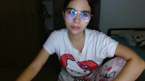 Mia online show from February 26, 4:27 am