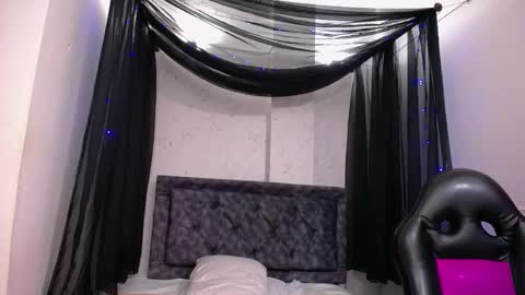  MIA online show from November 22, 1:09 pm