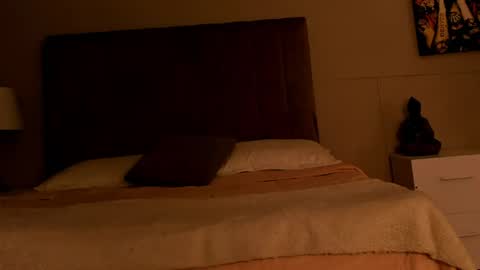 Mia Zoe online show from June 1, 3:08 am