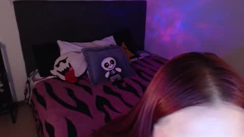 mia online show from November 3, 2:12 am