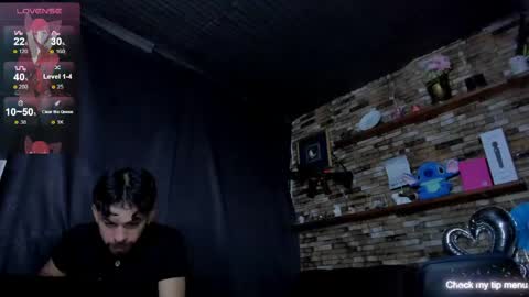 Mia and vincentt model indepent online show from May 15, 5:05 am