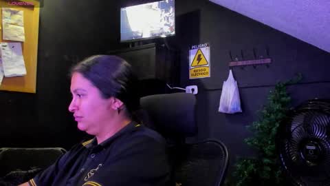 Mia daniela  online show from November 5, 4:58 am