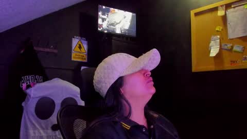 Mia daniela  online show from October 5, 6:33 am
