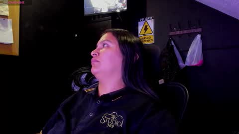 Mia daniela  online show from October 31, 6:03 am