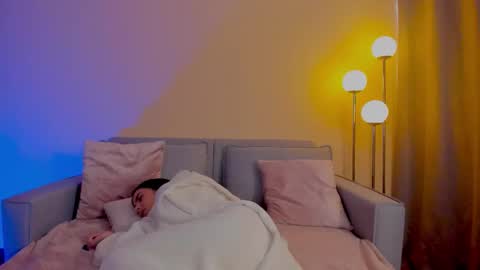 Sarah Luna online show from March 13, 7:06 pm