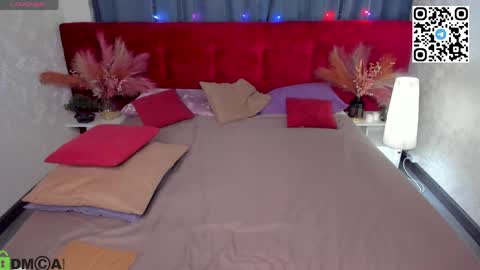 mia_e1fie online show from April 19, 10:56 pm