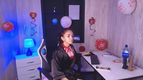Snapshot of mia_esposito2 chatting on September 23, 3:11 am mia_esposito2 online show from September 23, 3:11 am