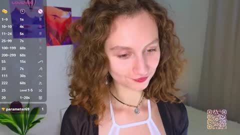Mia  online show from October 6, 3:41 pm