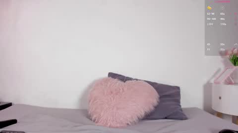  I am Mia  online show from April 20, 1:03 pm