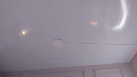 Mia online show from November 6, 9:51 pm