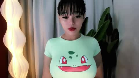 M I A online show from March 28, 2:07 pm