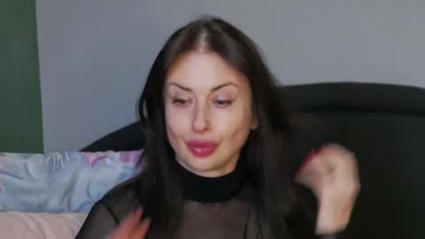 mia_lovi online show from March 4, 9:29 am