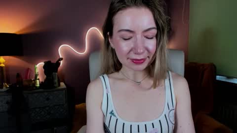 Snapshot of mia_luxx92 chatting on October 12, 1:26 pm Mia online show from October 12, 1:26 pm