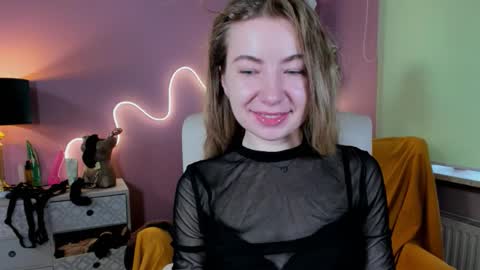 Snapshot of mia_luxx92 chatting on September 26, 7:05 am Mia online show from September 26, 7:05 am