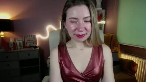Snapshot of mia_luxx92 chatting on February 27, 10:55 am Mia online show from February 27, 10:55 am