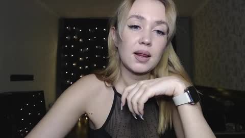 Mia online show from February 15, 12:43 pm