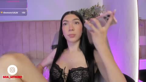 mia_mtnz02 online show from May 29, 4:10 am