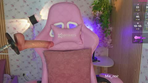 MIA online show from April 8, 4:37 am