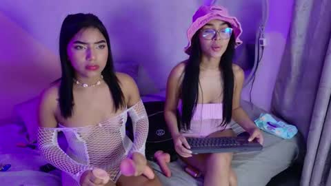 mia_petite72 online show from September 19, 10:57 pm