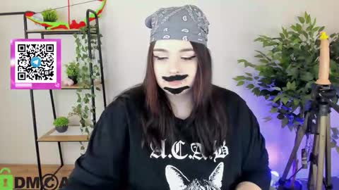 Mia online show from January 10, 1:55 am