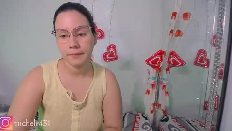 mia reys online show from February 26, 10:27 am