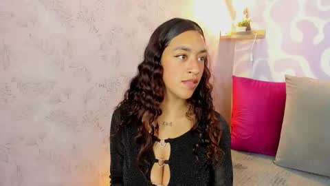 Mia . online show from March 26, 2:00 pm