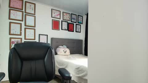 Mia Sepulveda online show from March 28, 7:26 pm