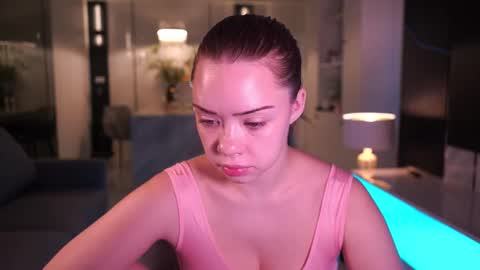 Snapshot of mia_vixen_ chatting on October 21, 3:33 am VixenMia online show from October 21, 3:33 am