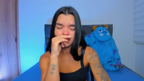    online show from October 25, 10:47 am