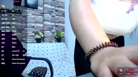 Hey love im Miaaboos. Welcome online show from August 4, 2:57 pm