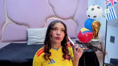 miaacarterss online show from June 18, 5:02 am