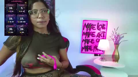 miaacollins6 online show from November 29, 11:01 pm